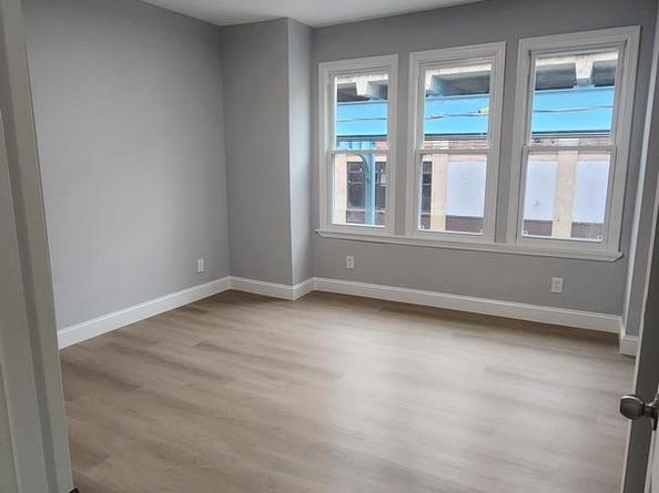3739 Kensington Avenue, Philadelphia PA 19124