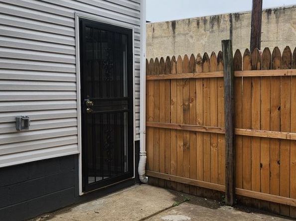 3739 Kensington Avenue, Philadelphia PA 19124