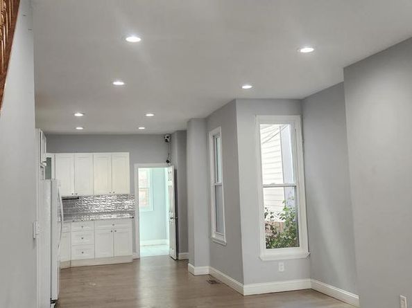 3739 Kensington Avenue, Philadelphia PA 19124