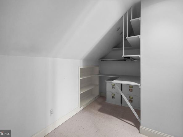 211 S West Street S, Alexandria VA 22314