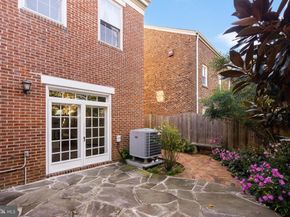 211 S West Street S, Alexandria VA 22314