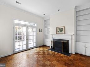 211 S West Street S, Alexandria VA 22314