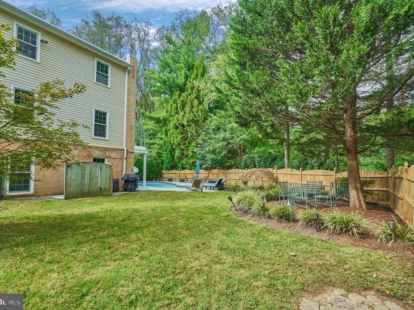 706 Blueberry Hill Road, Mclean VA 22101