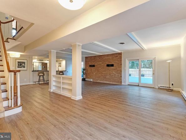 706 Blueberry Hill Road, Mclean VA 22101