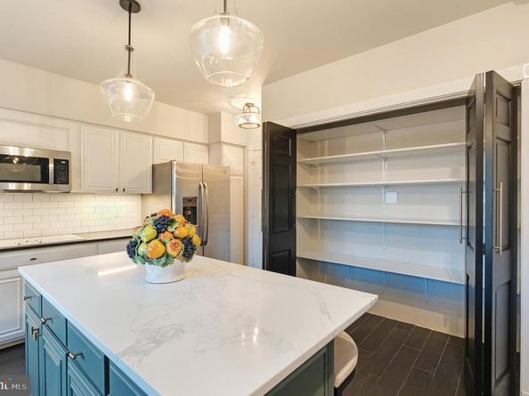 706 Blueberry Hill Road, Mclean VA 22101