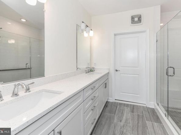 2960 Vaden Drive 2406, Fairfax VA 22031