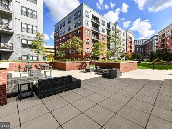 2960 Vaden Drive 2406, Fairfax VA 22031