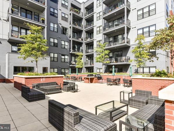 2960 Vaden Drive 2406, Fairfax VA 22031