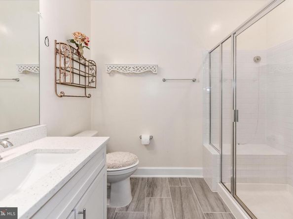 2960 Vaden Drive 2406, Fairfax VA 22031