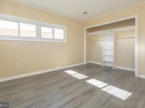 20 Serpentine Lane, Levittown PA 19055