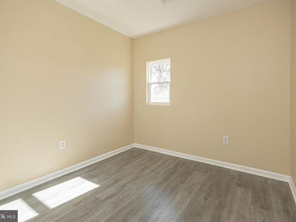 20 Serpentine Lane, Levittown PA 19055