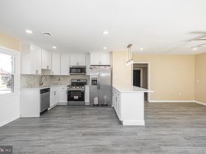 20 Serpentine Lane, Levittown PA 19055