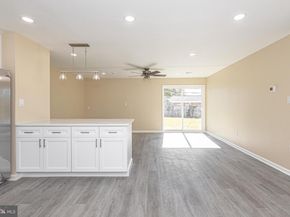 20 Serpentine Lane, Levittown PA 19055