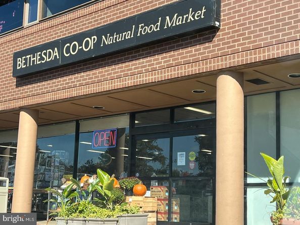 4 Russell Road, Cabin John MD 20818