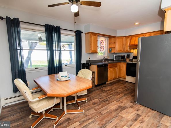 41 Valentine Lane, Levittown PA 19054