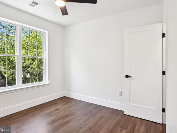 322 56TH Street NE, Washington DC 20019