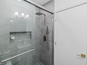 2834 R Street SE 6, Washington DC 20020