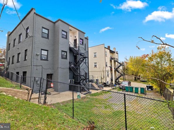 2834 R Street SE 6, Washington DC 20020