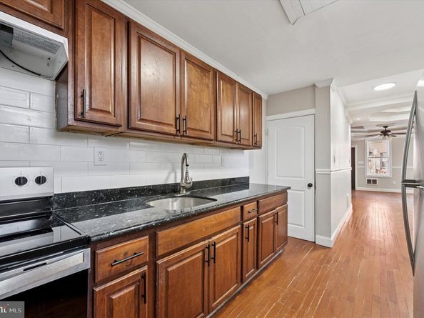 502 W Cumberland Street, Philadelphia PA 19133