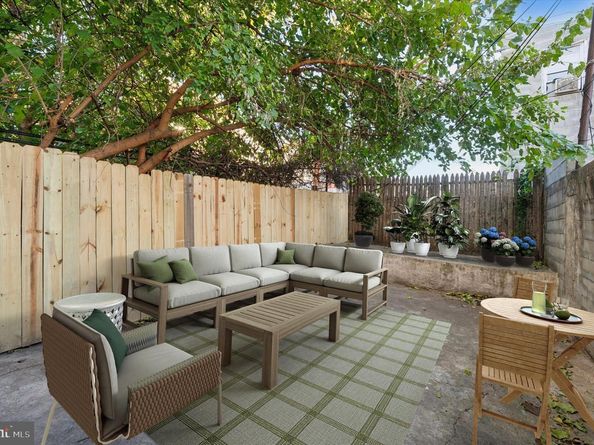 502 W Cumberland Street, Philadelphia PA 19133