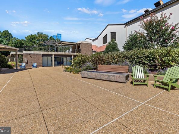 1800 Old Meadow Road 1204, Mclean VA 22102