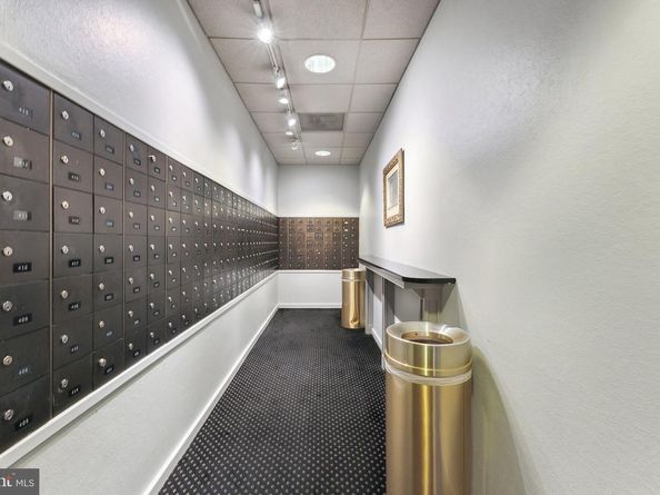 1800 Old Meadow Road 1204, Mclean VA 22102