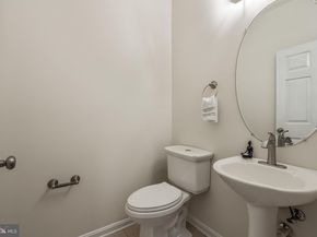 2711 Bellforest Court 109, Vienna VA 22180