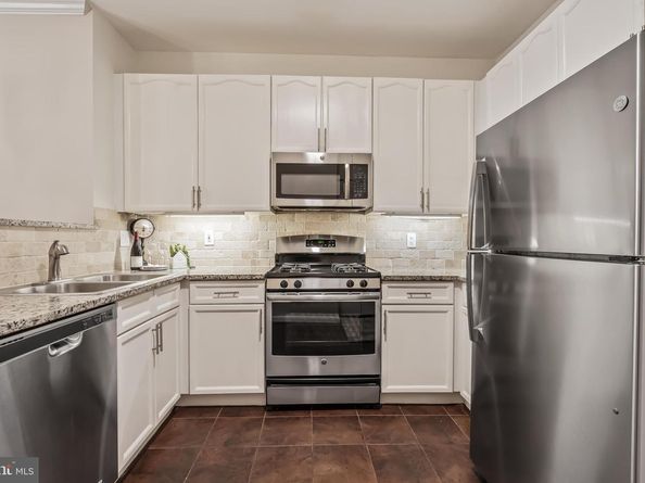 2711 Bellforest Court 109, Vienna VA 22180
