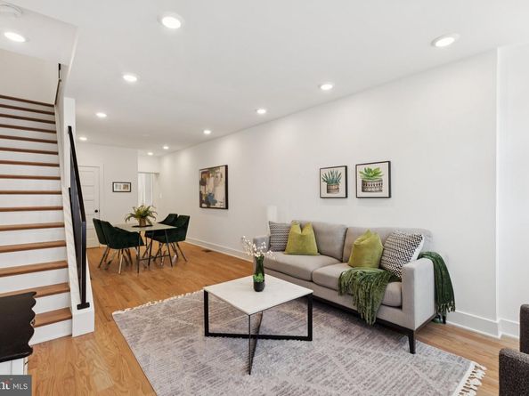 3697 Calumet Street, Philadelphia PA 19129