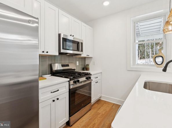 3697 Calumet Street, Philadelphia PA 19129