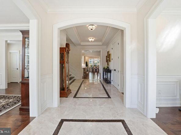 609 Kingsley Road SW, Vienna VA 22180