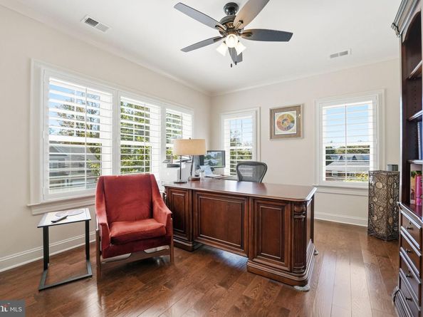 609 Kingsley Road SW, Vienna VA 22180