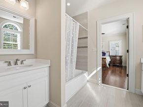 609 Kingsley Road SW, Vienna VA 22180