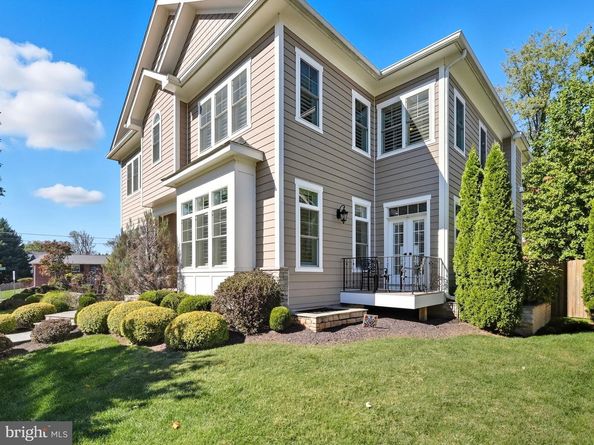 609 Kingsley Road SW, Vienna VA 22180