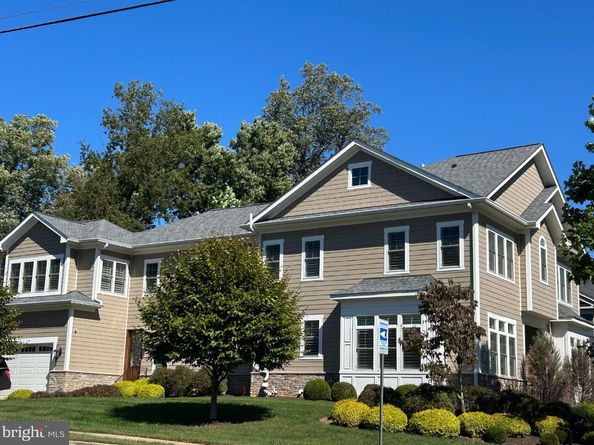 609 Kingsley Road SW, Vienna VA 22180