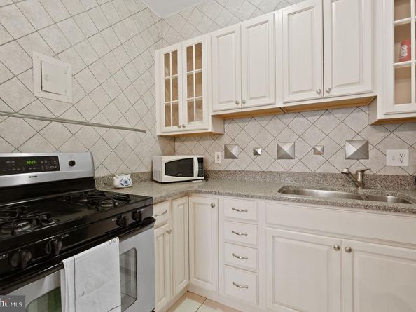 4000 Cathedral Avenue NW 607B, Washington DC 20016
