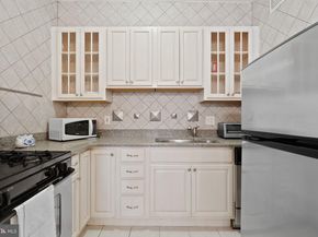 4000 Cathedral Avenue NW 607B, Washington DC 20016