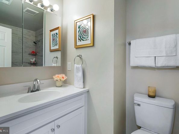 1621 T Street NW 305, Washington DC 20009