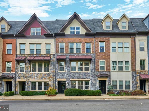 1330 S Quinn Street, Arlington VA 22204