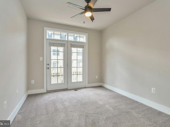 1330 S Quinn Street, Arlington VA 22204