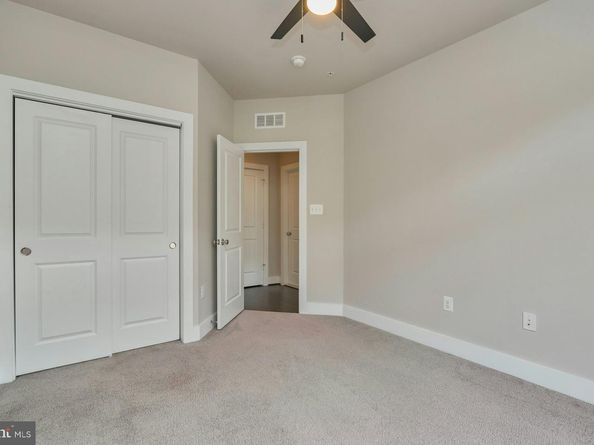 1330 S Quinn Street, Arlington VA 22204