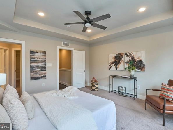 1330 S Quinn Street, Arlington VA 22204