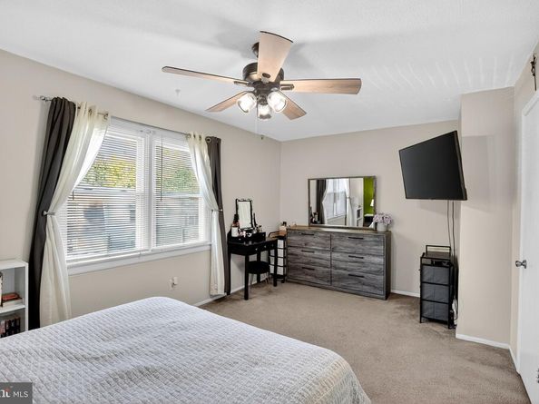 423 N Mount Vernon Circle, Bensalem PA 19020