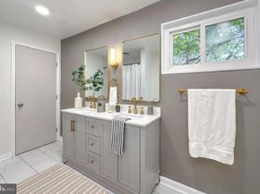 3211 Gary Court, Falls Church VA 22042