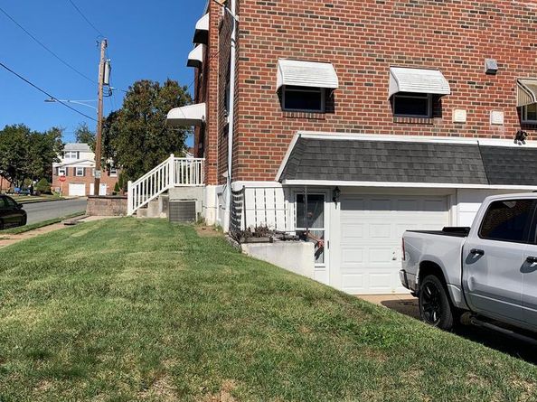 8800 Danbury Street, Philadelphia PA 19152