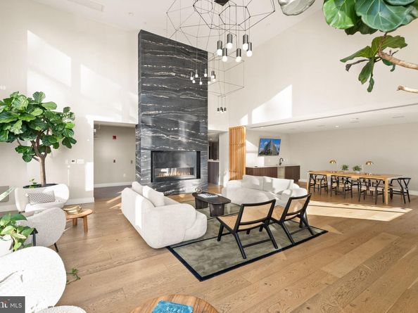 37 L Street SE 1102, Washington DC 20003