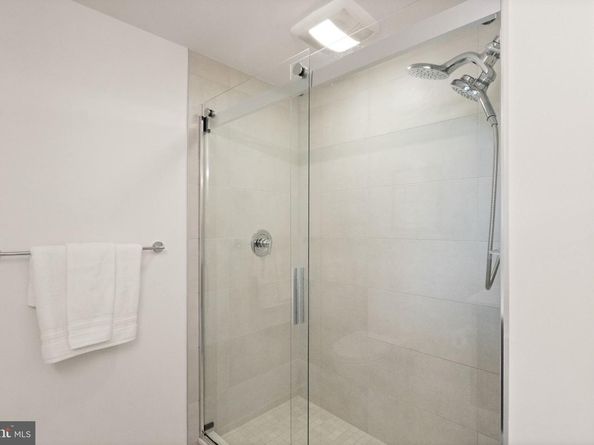 37 L Street SE 1102, Washington DC 20003