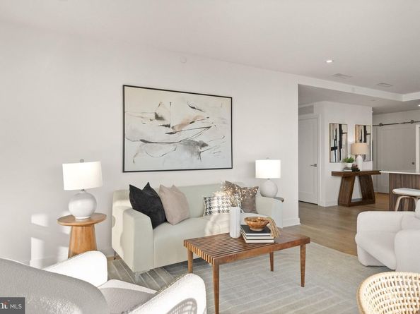 37 L Street SE 1102, Washington DC 20003