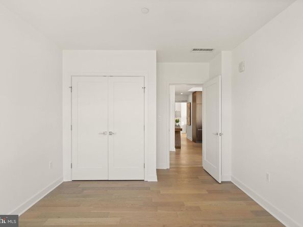 37 L Street SE 1102, Washington DC 20003