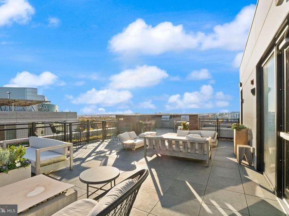 37 L Street SE 1102, Washington DC 20003